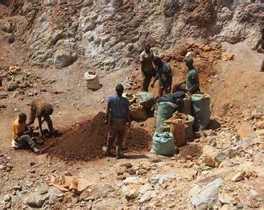 Ore handling at the Nyatike (Osiri) site
